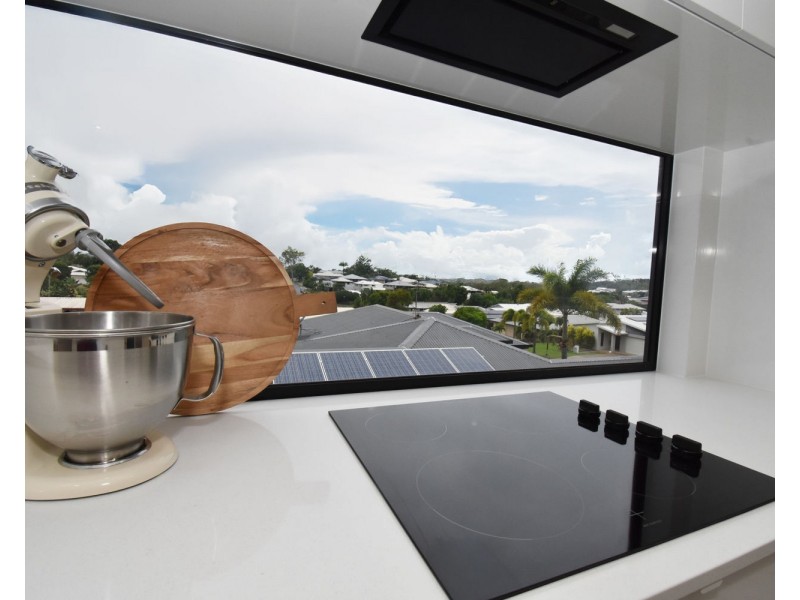 51 Douglas Crescent, Rural View QLD 4740