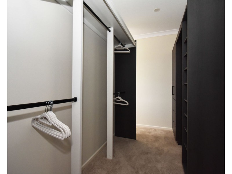 51 Douglas Crescent, Rural View QLD 4740