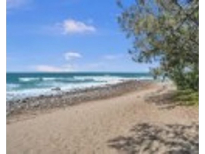 2/76 Pacific Esplanade, Slade Point QLD 4740