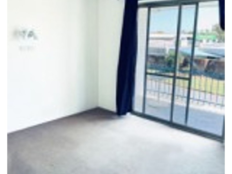 2/76 Pacific Esplanade, Slade Point QLD 4740