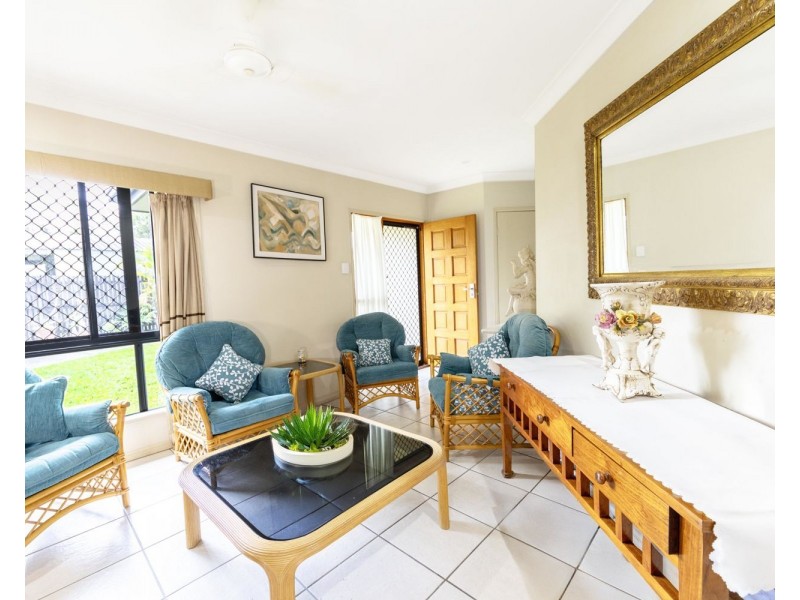 9 Hossack Court, Glenella QLD 4740