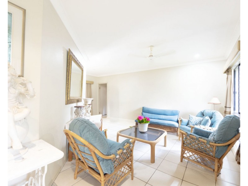 9 Hossack Court, Glenella QLD 4740