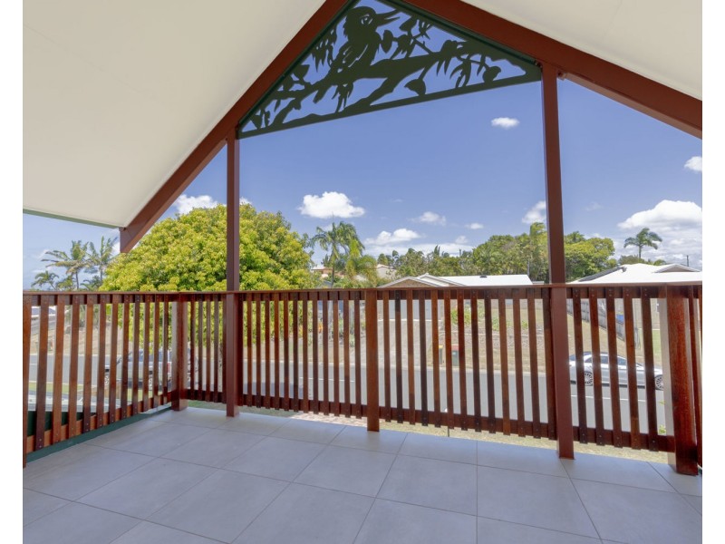 16 LOCHMABEN COURT, Beaconsfield QLD 4740
