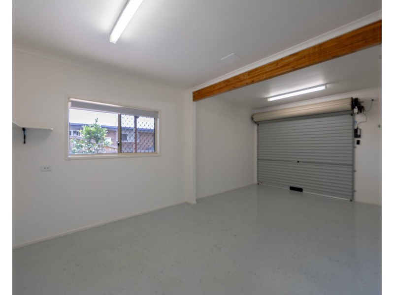 16 LOCHMABEN COURT, Beaconsfield QLD 4740