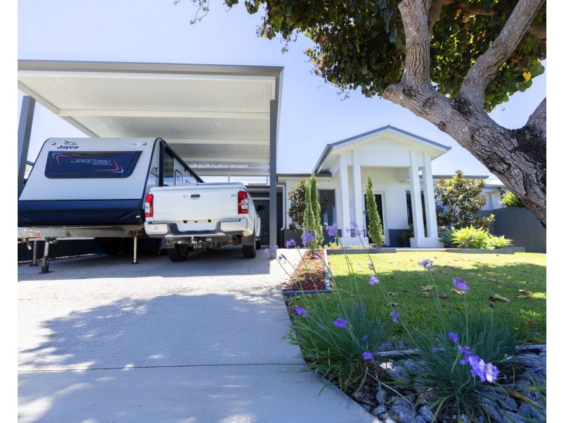 3 Chester Crescent, Andergrove QLD 4740