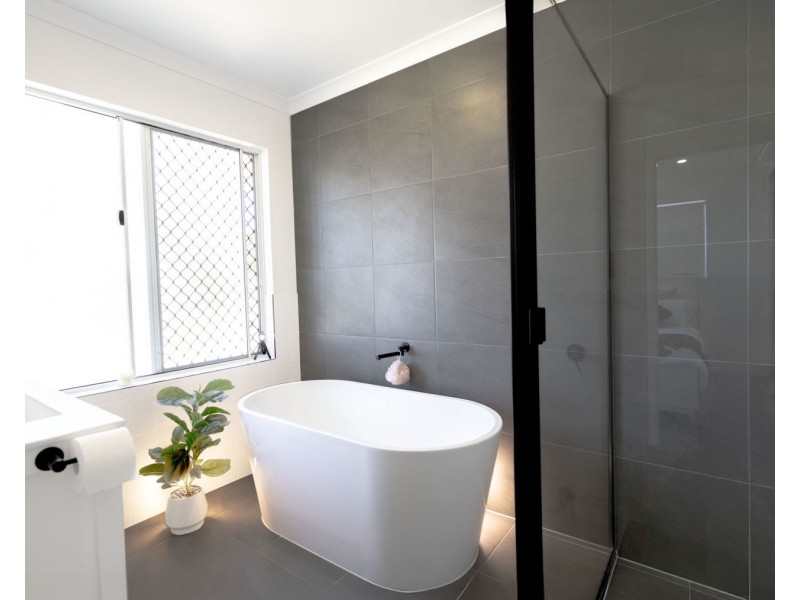 3 Chester Crescent, Andergrove QLD 4740