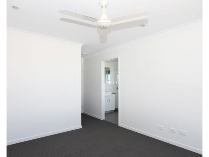 1/3 Coolum Crt, Blacks Beach QLD 4740