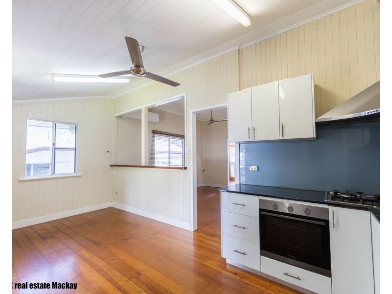 14 Pirie Street, South Mackay QLD 4740