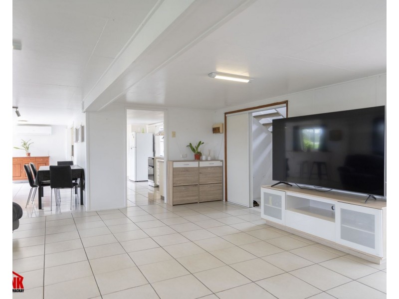 25 Casuarina Street, Slade Point QLD 4740