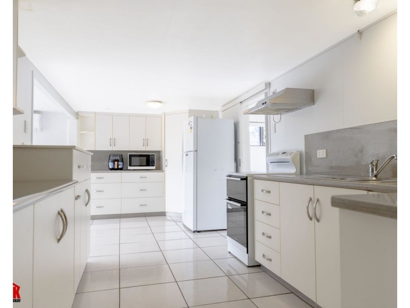 25 Casuarina Street, Slade Point QLD 4740