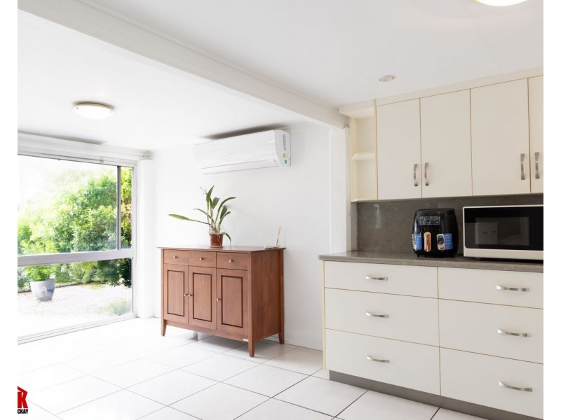 25 Casuarina Street, Slade Point QLD 4740