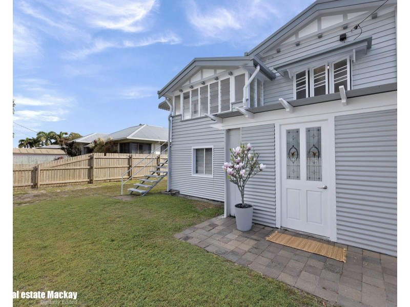 22 HUNTER STREET, West Mackay QLD 4740