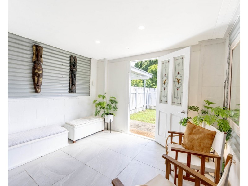 22 HUNTER STREET, West Mackay QLD 4740