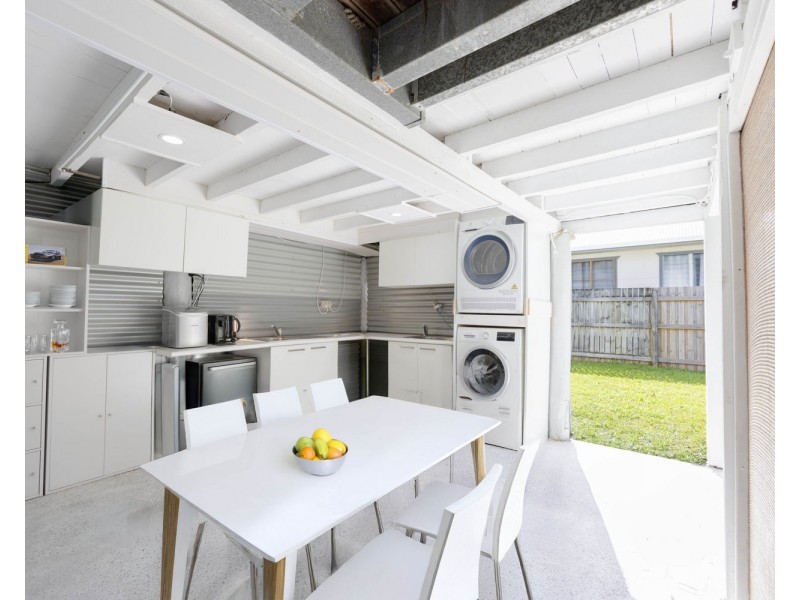 22 HUNTER STREET, West Mackay QLD 4740