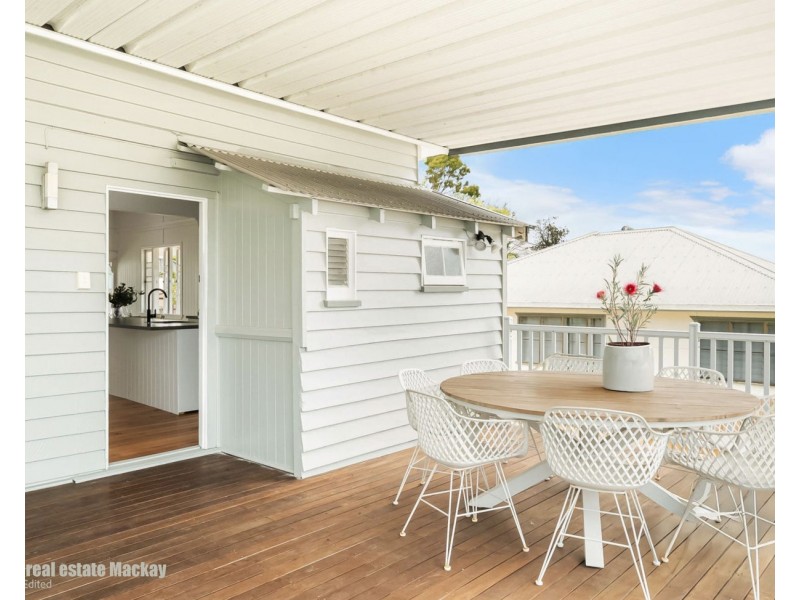 22 HUNTER STREET, West Mackay QLD 4740