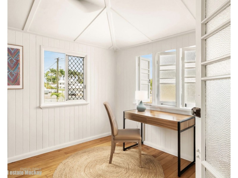 22 HUNTER STREET, West Mackay QLD 4740