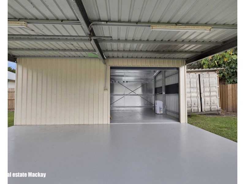 22 HUNTER STREET, West Mackay QLD 4740