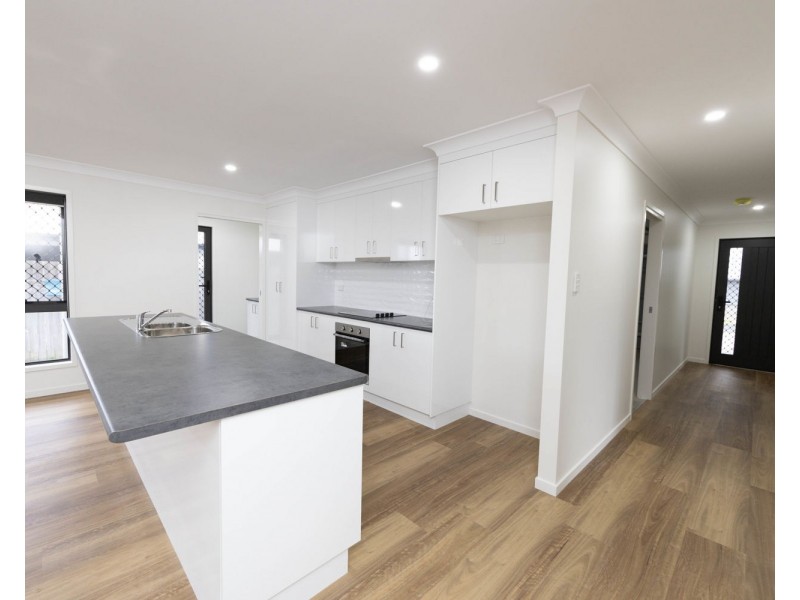 29 Devereux Street, Rural View QLD 4740