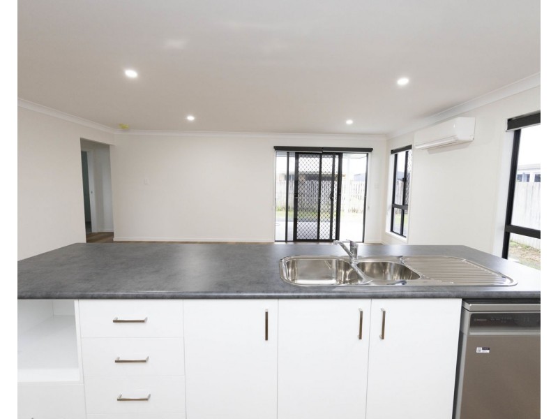 29 Devereux Street, Rural View QLD 4740