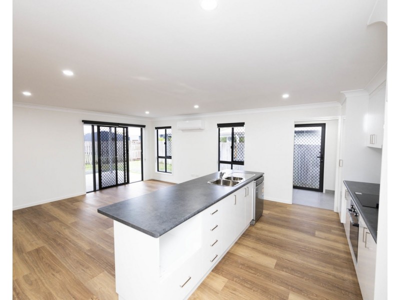 29 Devereux Street, Rural View QLD 4740