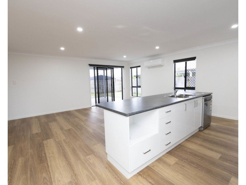 29 Devereux Street, Rural View QLD 4740