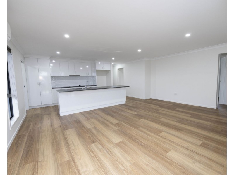 29 Devereux Street, Rural View QLD 4740