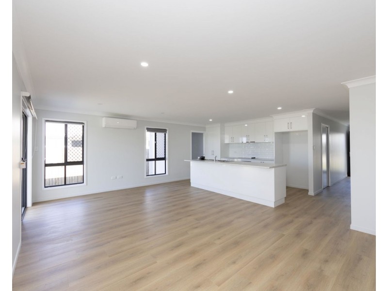 56 Moreton Drive, Rural View QLD 4740