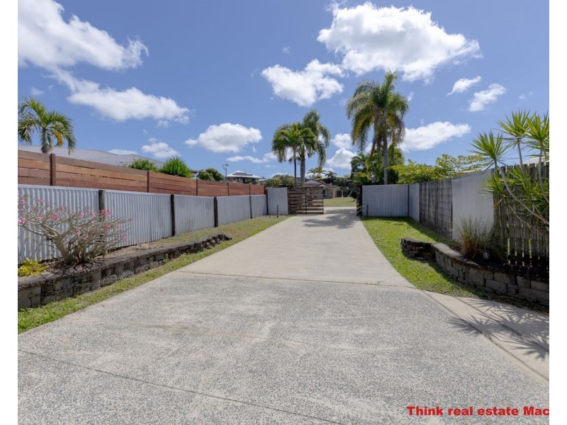 3 Hanlon Way, Rural View QLD 4740