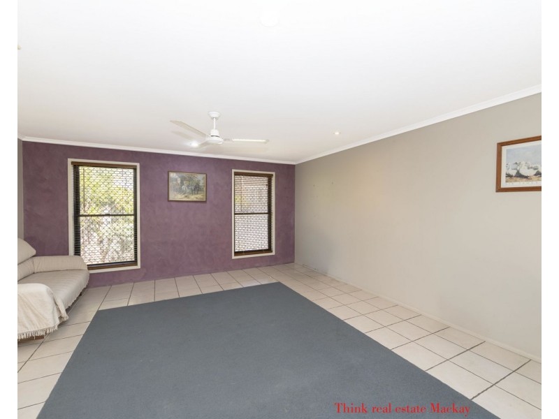3 Hanlon Way, Rural View QLD 4740
