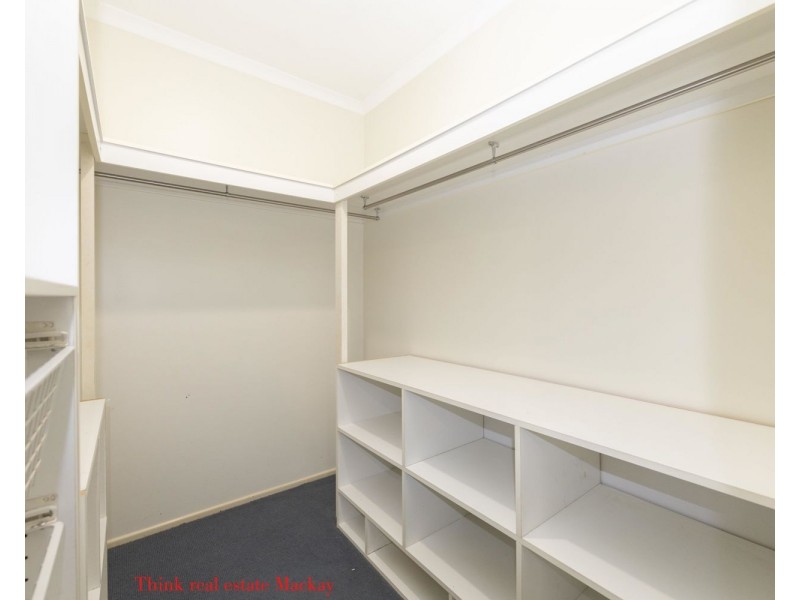 3 Hanlon Way, Rural View QLD 4740