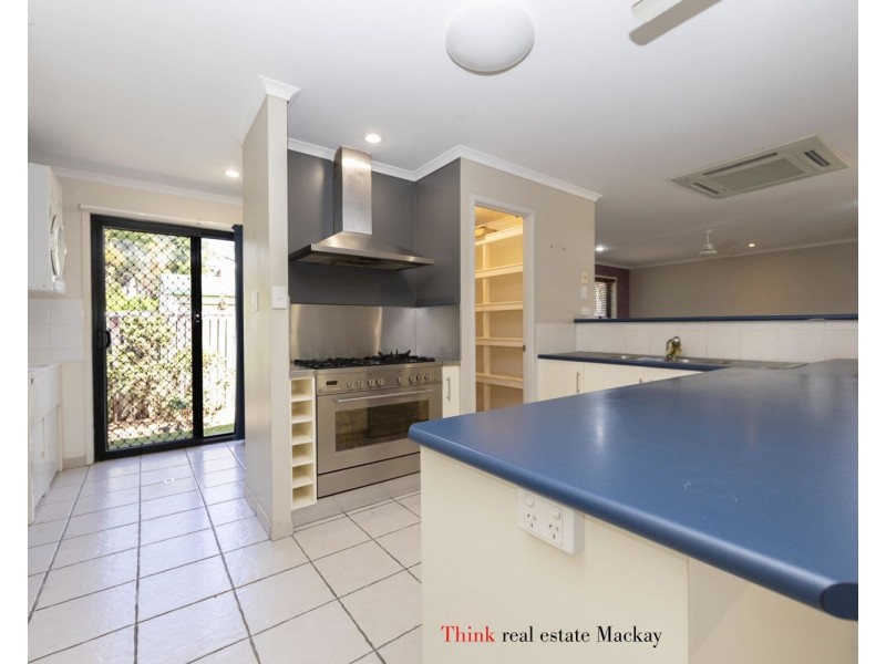 3 Hanlon Way, Rural View QLD 4740