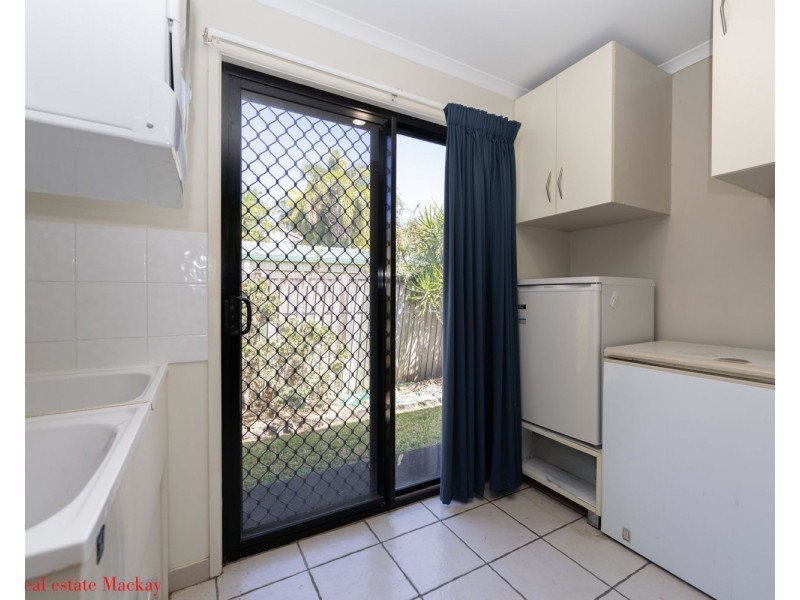 3 Hanlon Way, Rural View QLD 4740