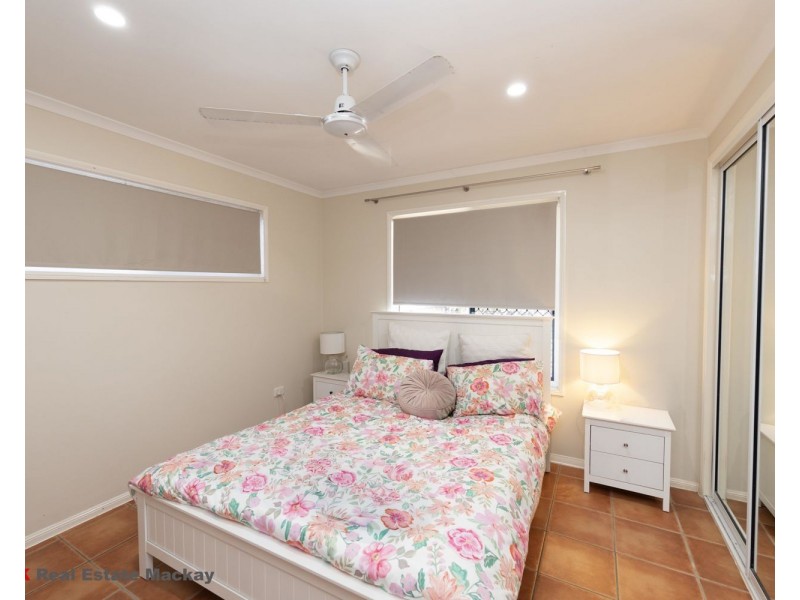 107 Waverley Street, Bucasia QLD 4750