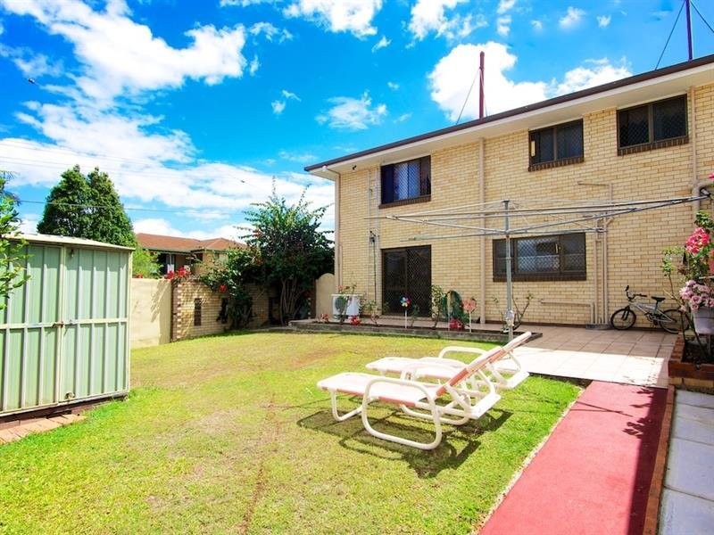 1 Fernshaw  St, Macgregor QLD 4109