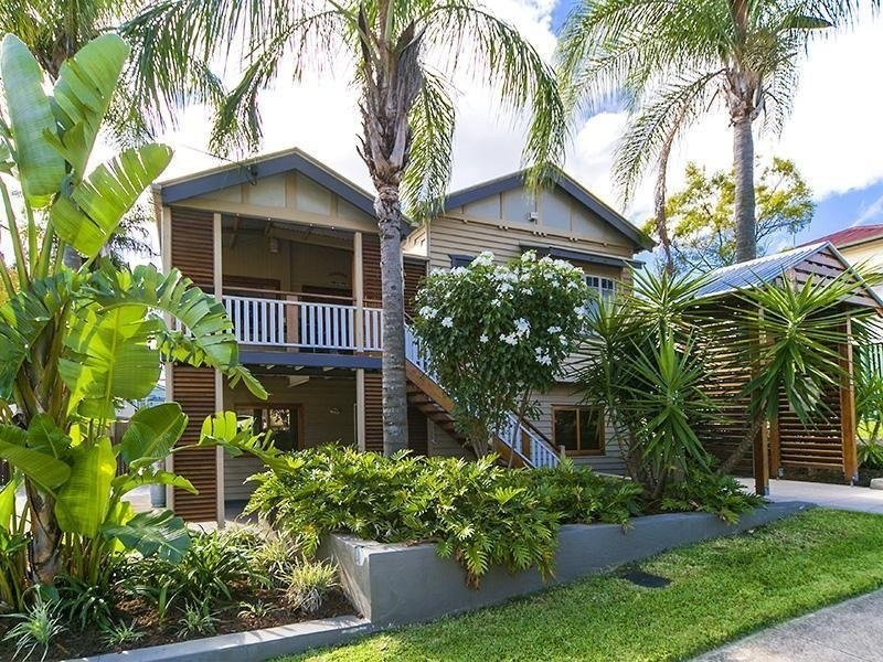 58 Dansie Street, Greenslopes QLD 4120