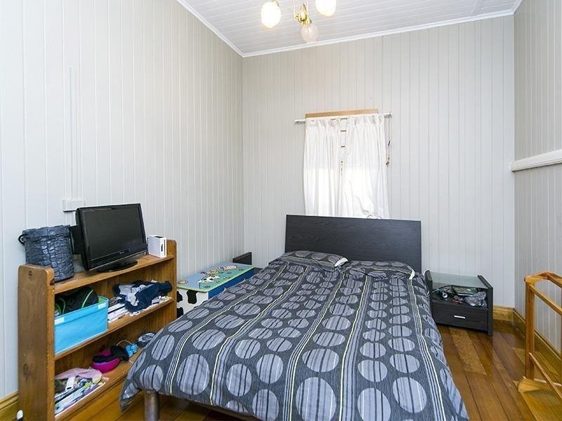 58 Dansie Street, Greenslopes QLD 4120