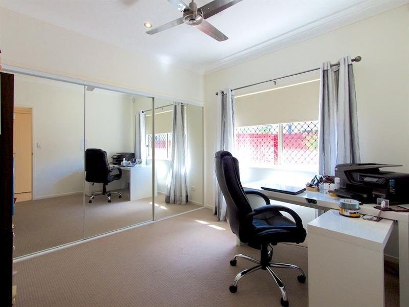 94 Lang St, Sunnybank Hills QLD 4109