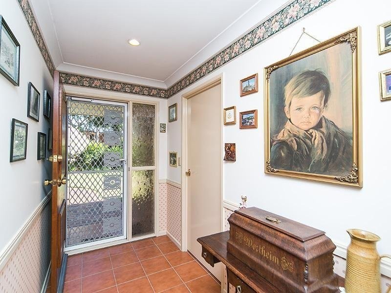 5 Kensington Place, Wishart QLD 4122