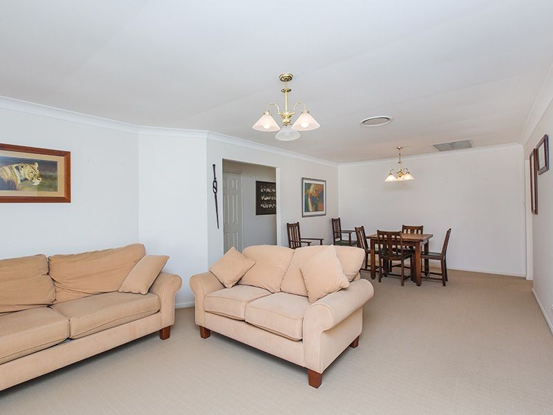 8 Doris St, Kuraby QLD 4112