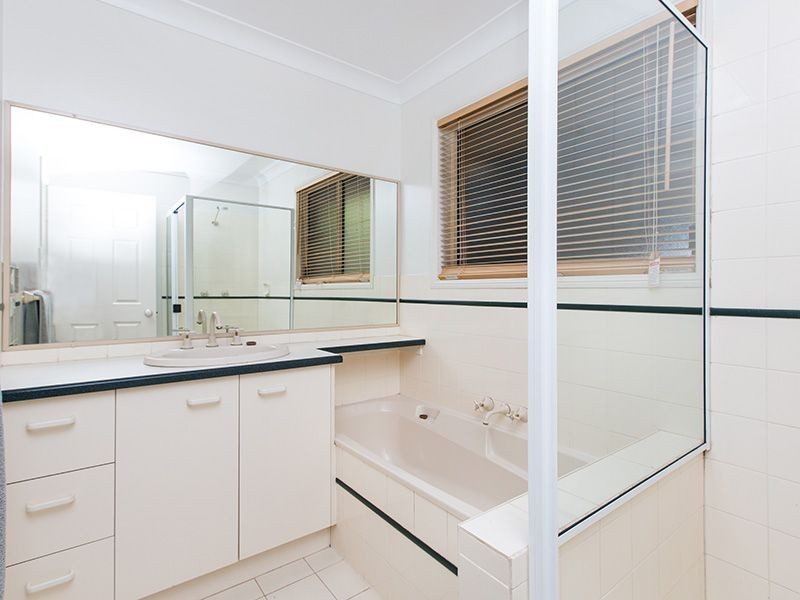 8 Doris St, Kuraby QLD 4112