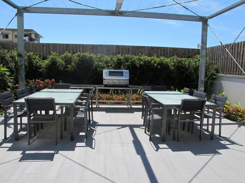 1009/16 Hamilton Pl, Bowen Hills QLD 4006