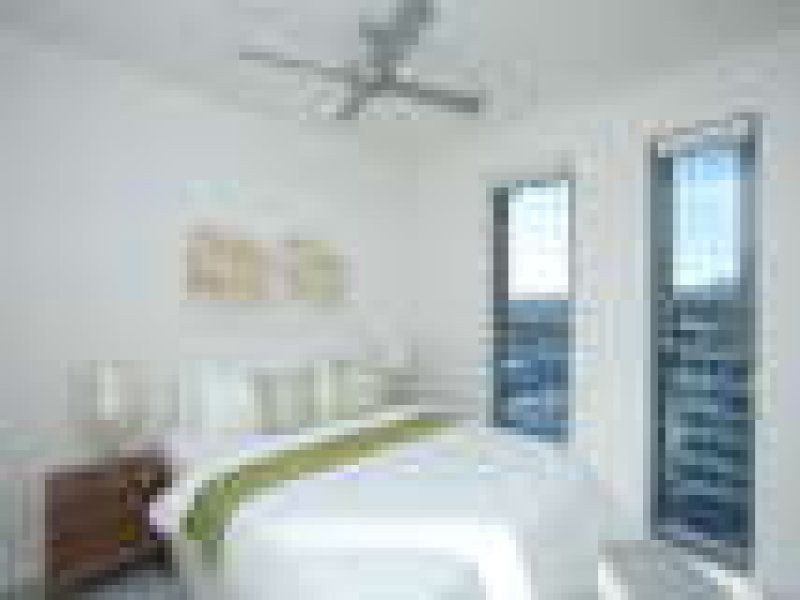 1135/16 Hamilton Pl, Bowen Hills QLD 4006