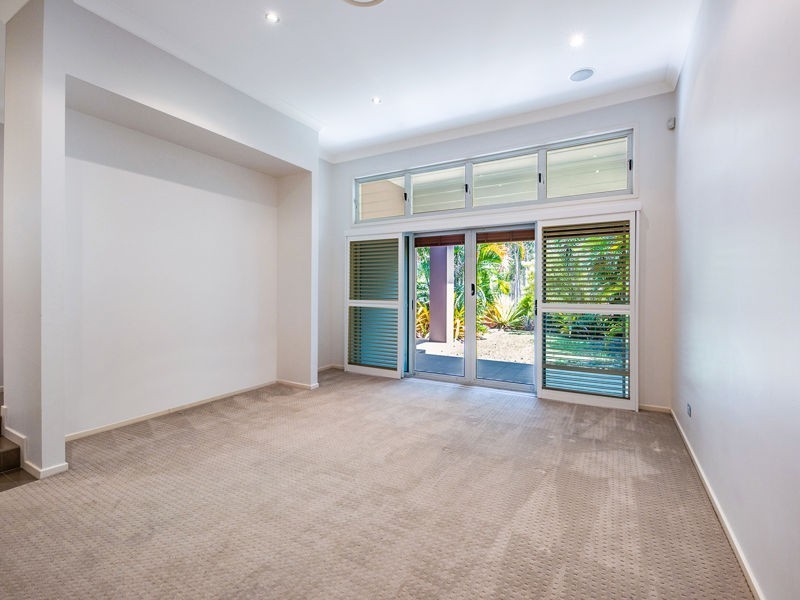 21 Lichfield Pl, Parkinson QLD 4115