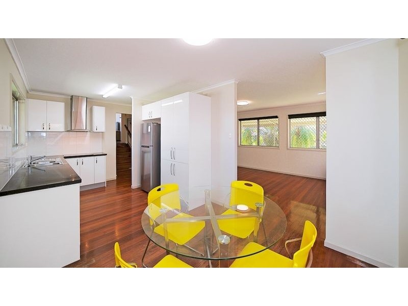 Rooms/21 Longridge St, Macgregor QLD 4109