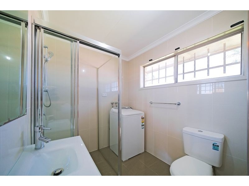 Rooms/21 Longridge St, Macgregor QLD 4109