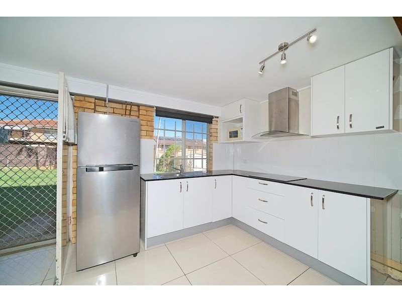 Granny Flat /21 Longridge St, Macgregor QLD 4109