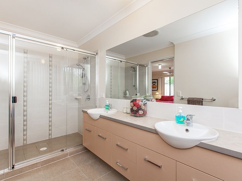 32 Trevi Close, Eight Mile Plains QLD 4113
