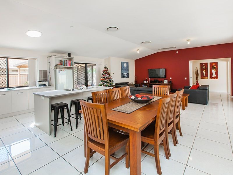 32 Trevi Close, Eight Mile Plains QLD 4113