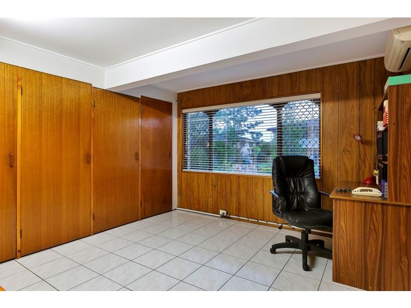 12 Gaillardia St, Macgregor QLD 4109