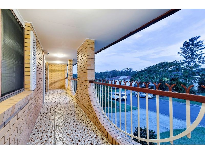 12 Gaillardia St, Macgregor QLD 4109